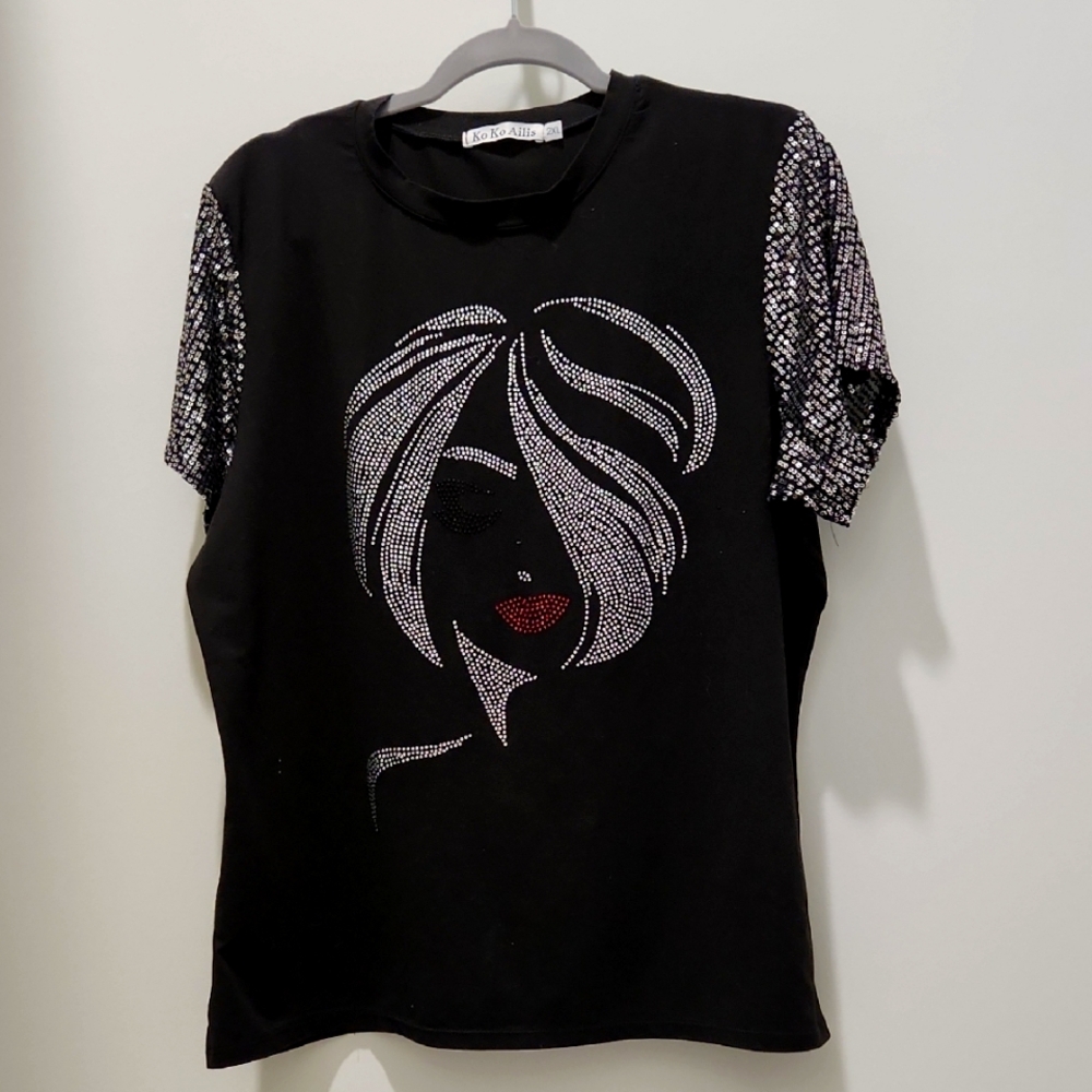 Chic Black Graphic Tee with Sequin Sleeves